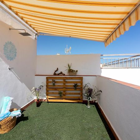 Sea & Wave Al Rolo Beach Apartment Малага Екстериор снимка