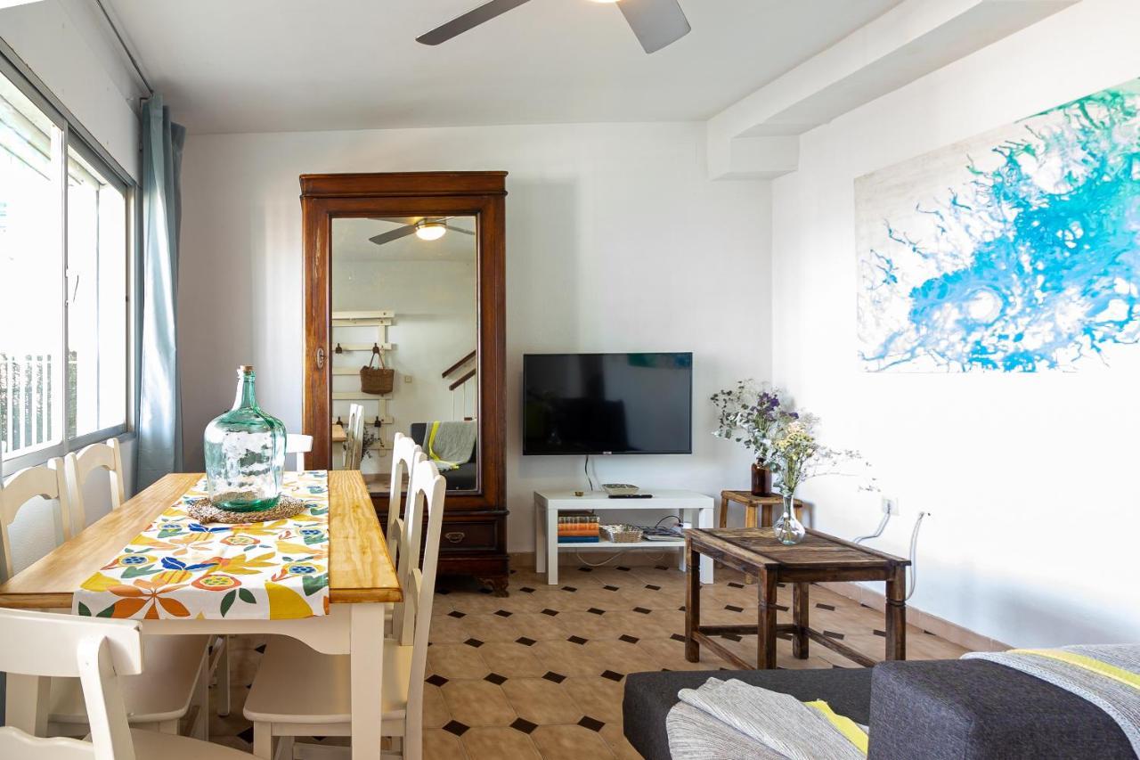Sea & Wave Al Rolo Beach Apartment Малага Екстериор снимка