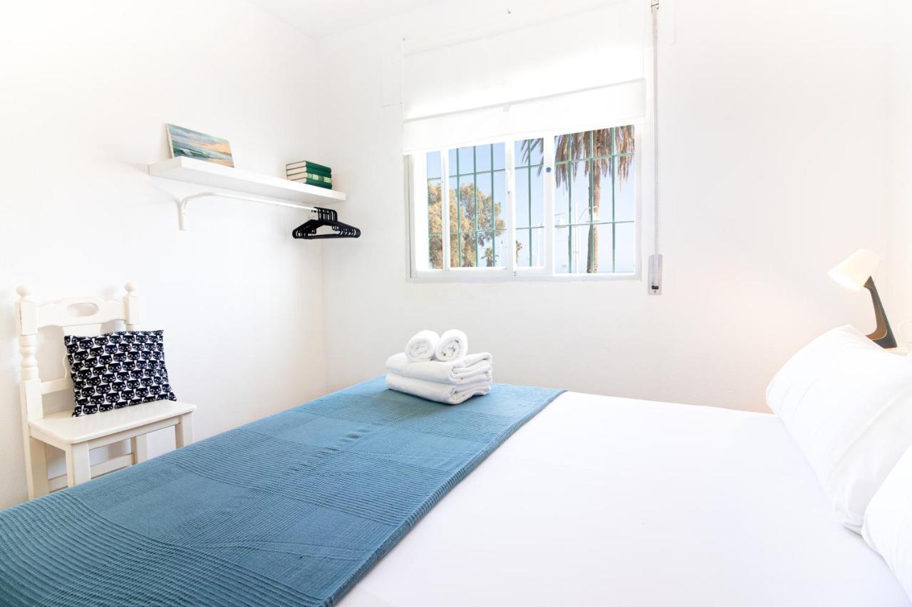 Sea & Wave Al Rolo Beach Apartment Малага Екстериор снимка