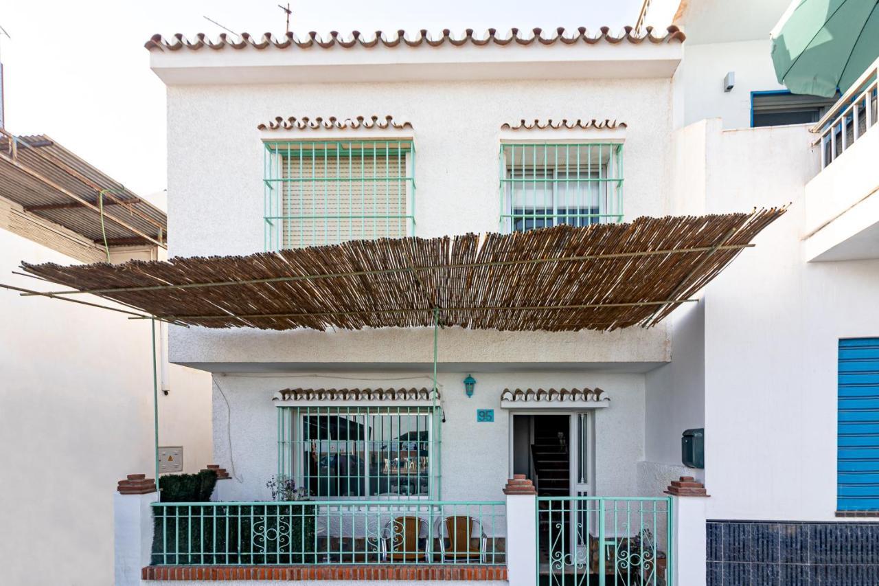 Sea & Wave Al Rolo Beach Apartment Малага Екстериор снимка