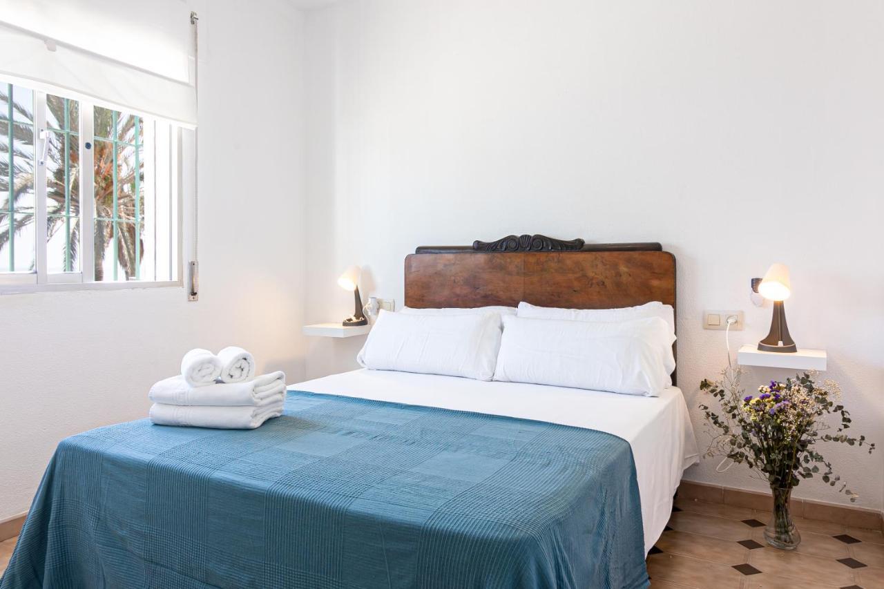 Sea & Wave Al Rolo Beach Apartment Малага Екстериор снимка